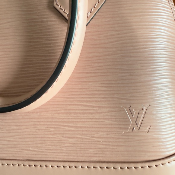 Louis Vuitton Alma BB Epi Shoulder Bag Pink - Picture 8 of 12